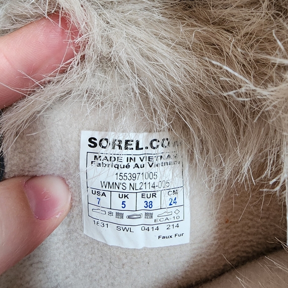 Joan of Arctic Sorel Boots Size 7 - Picture 6 of 7